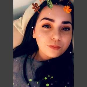 Meet your Posher, Alina